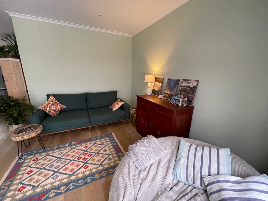 To Let 2 Bedroom Property for Rent in Capri Western Cape